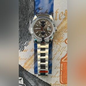 Men’s Luxury Style Automatic Stainless Steel Watch Gray Dial 41mm